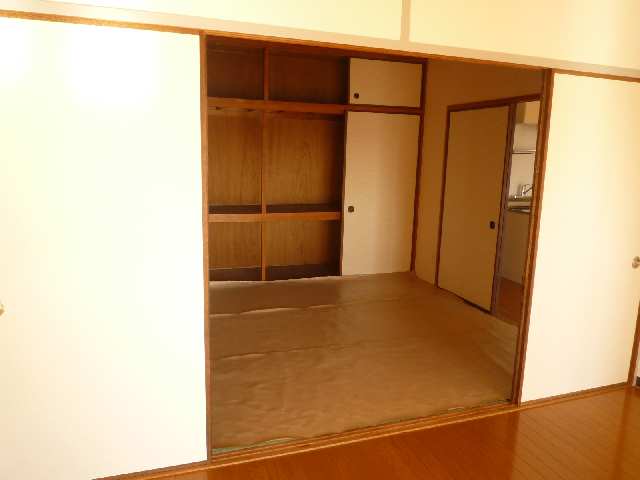 中央：和室