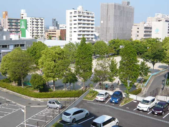 公園歩1分