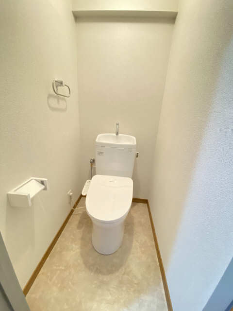 サン・モール井田 2階 WC