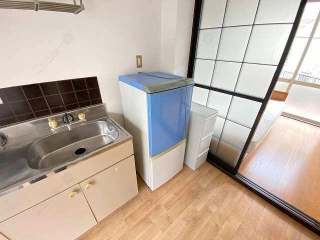 冷蔵庫置き場
