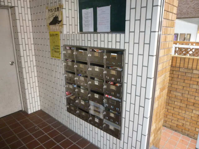 ポスト
