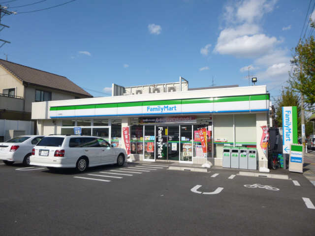 コンビニ歩4分