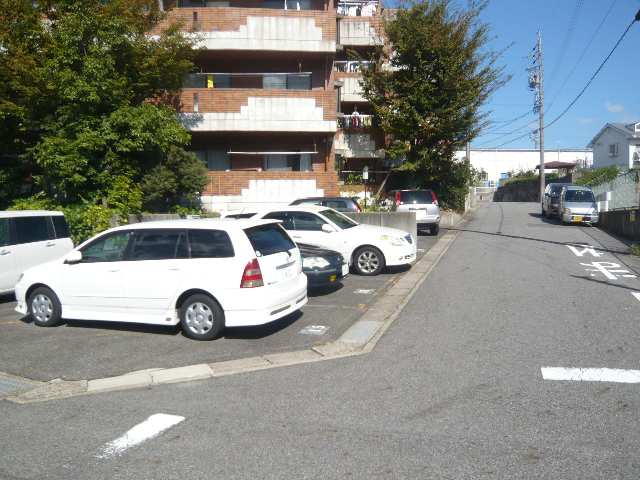 ロアール赤池 3階 駐車場