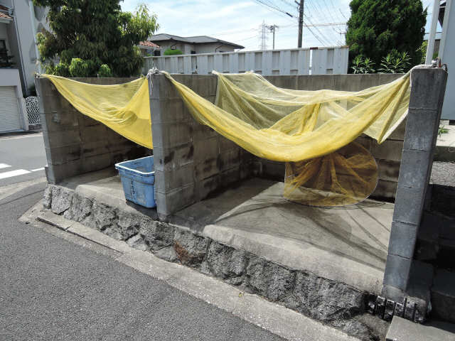 ゴミ捨て場