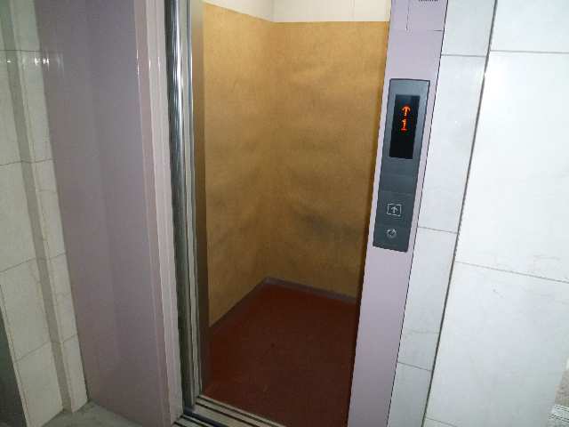 レジェンド２１ 3階 エレベーター