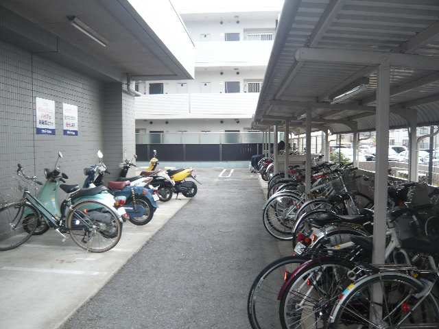 びぃ６植田 7階 駐輪場
