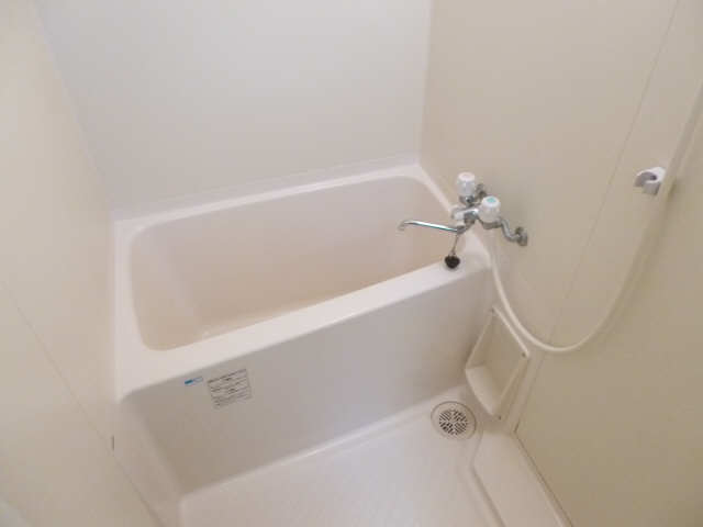 びぃ６植田 3階 浴室