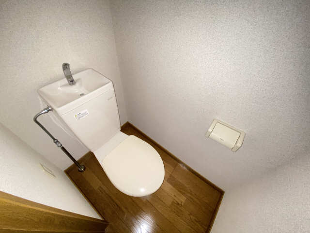 アムールＭＩＮＥＲＶＡ 3階 WC