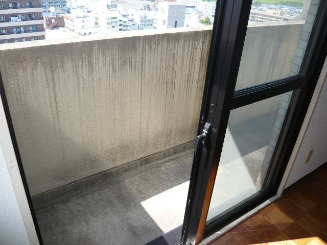 西側バルコニー