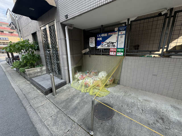 ゴミ置き場