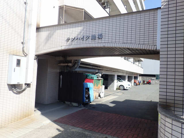 サンハイツ池場 3階 エントランス