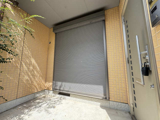 シャッター雨戸