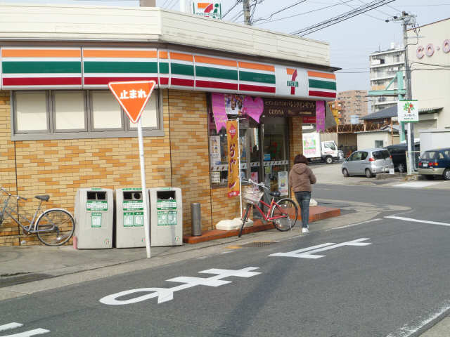 コンビニ歩３分