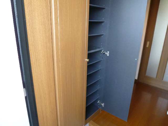 シュ�ーズボックス