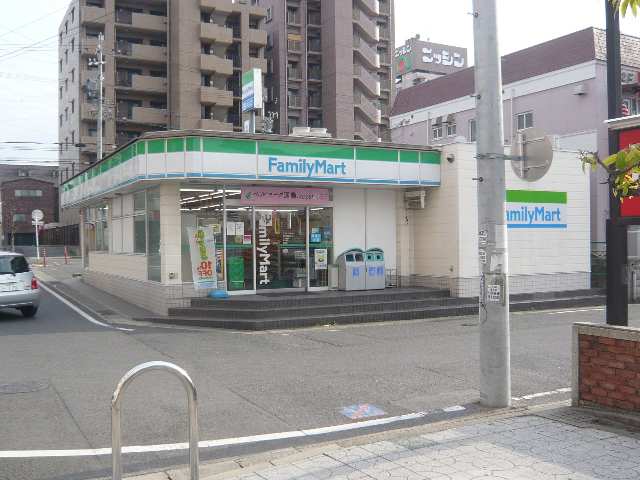 コンビニ歩4分