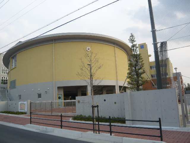 赤池小学校歩7分