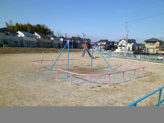荒池下公園歩1分