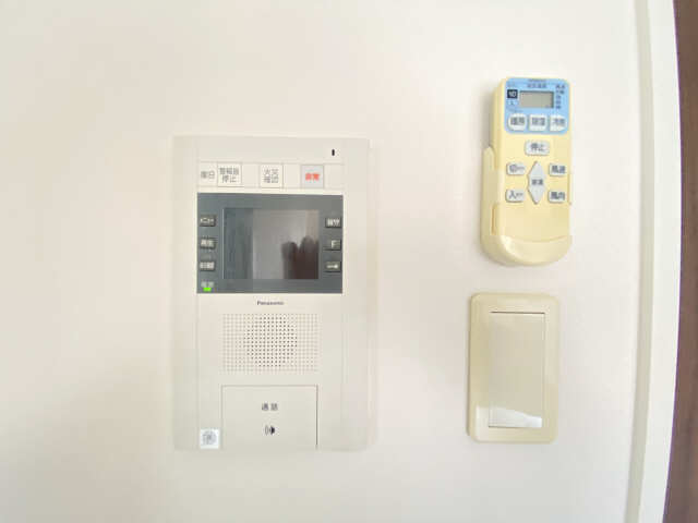 モニター付きインターホン