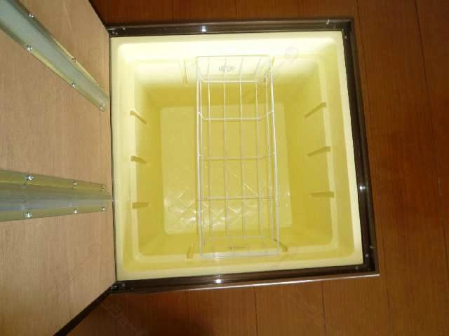 リビング床下収納