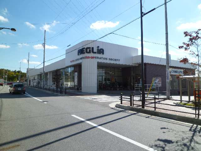 スーパー歩6分