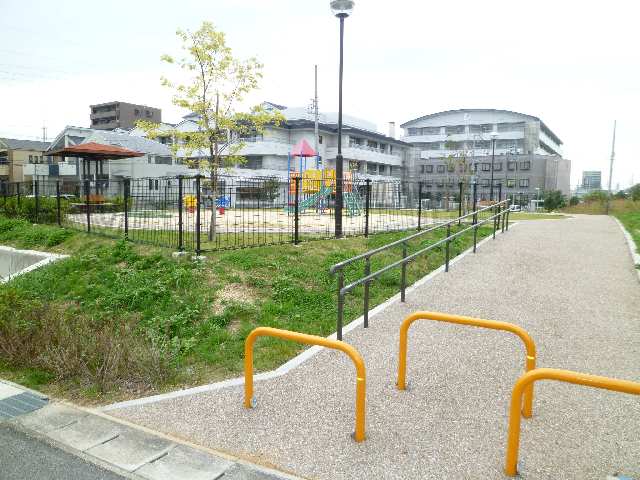 公園歩1分