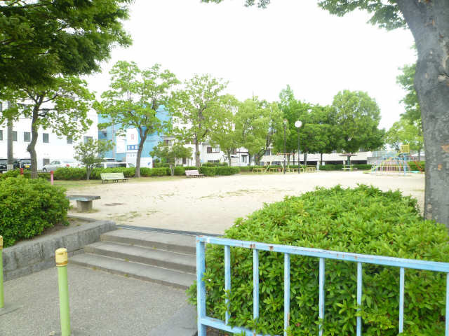 公園歩1分