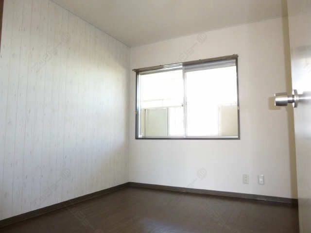北東洋間