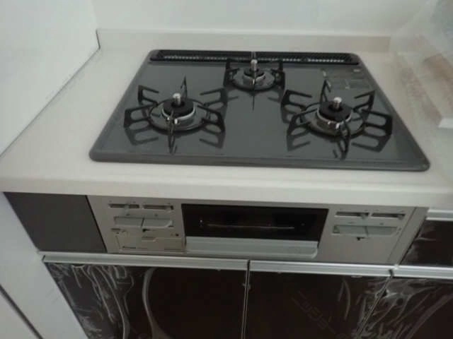 キッチン3口コンロ