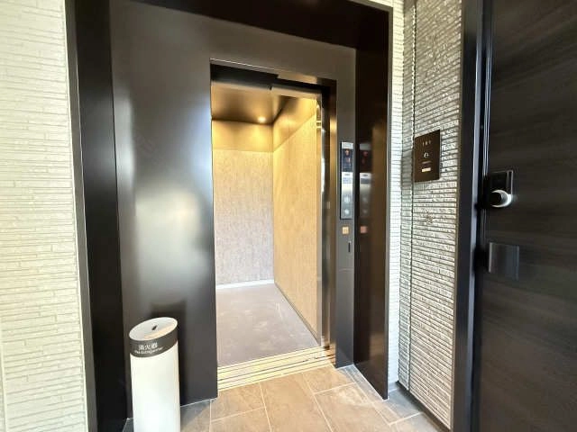 エレベーター