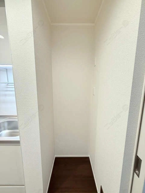 冷蔵庫置き場
