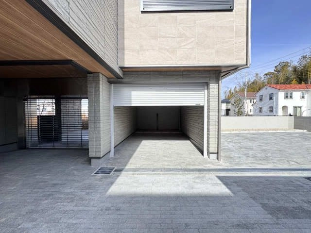 シャッターガレージ※202指定