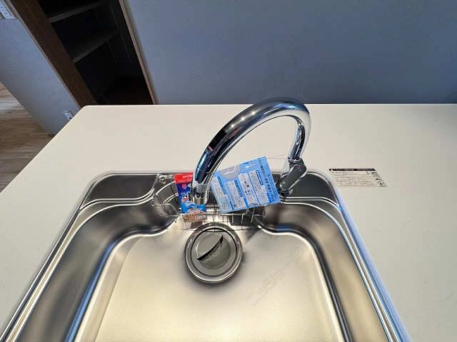 タッチレス水栓