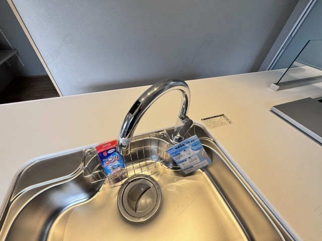 タッチレス水栓