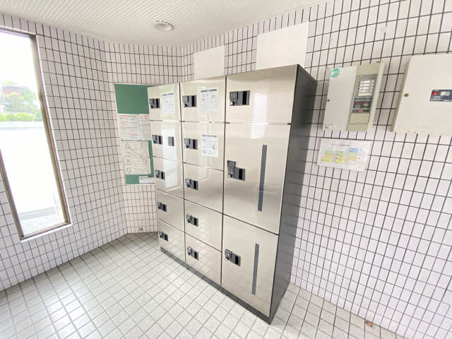 宅配ボックス