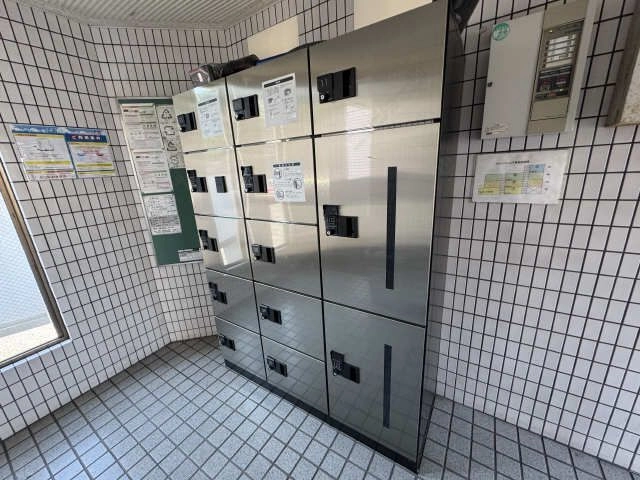 宅配ボックス