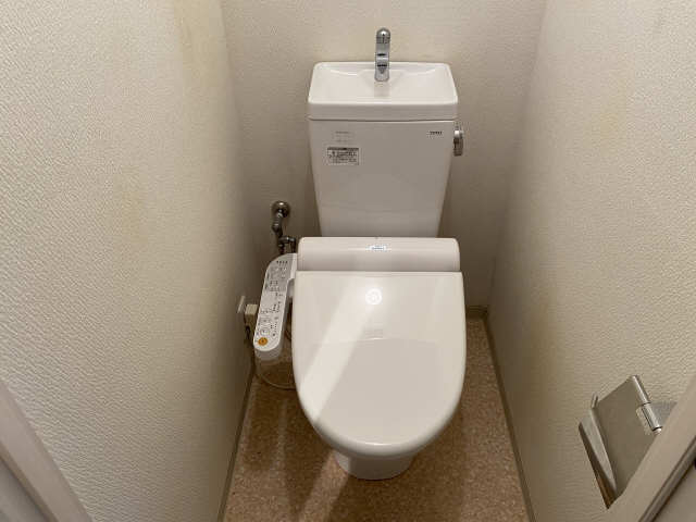 ニュー高貴 1階 WC