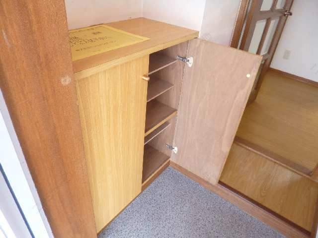 シューズボックス