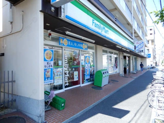 ファミリーマート