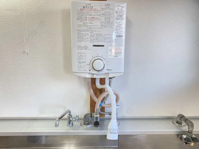 瞬間湯沸かし器