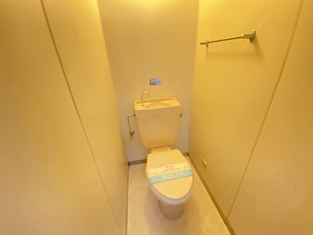 シャトー美山 3階 WC
