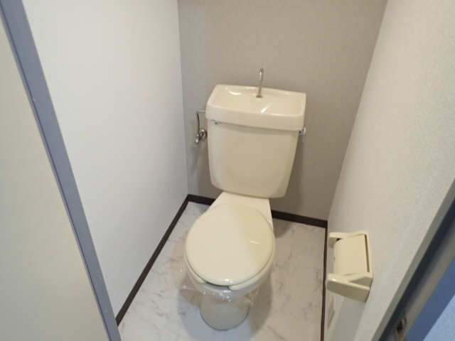 ドミール佐久間 3階 WC