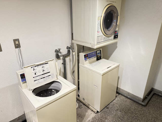 コインランドリー