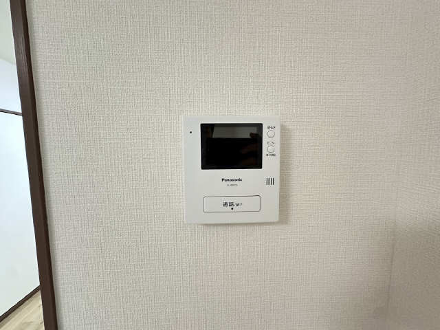 幸川ハイネス 1階 モニター付きインターホン