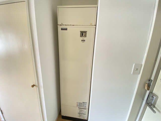 電気温水器