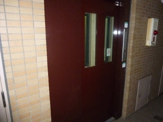 FULL HOUSE YAGOTO 4階 エレベータ