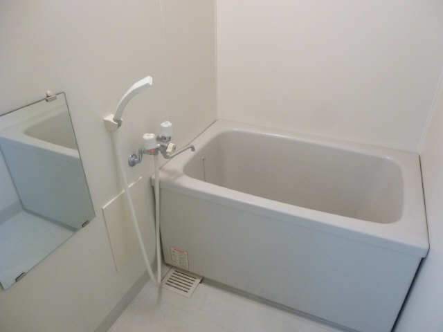 FULL HOUSE YAGOTO 4階 浴室
