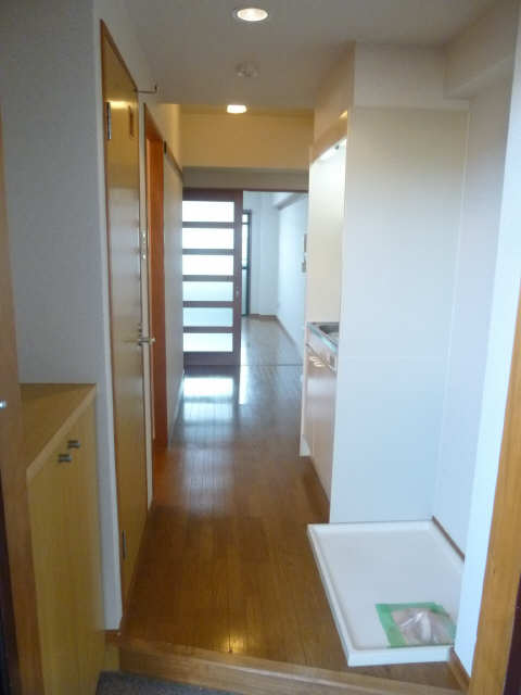 FULL HOUSE YAGOTO 4階 廊下