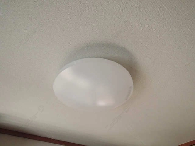 照  明器具