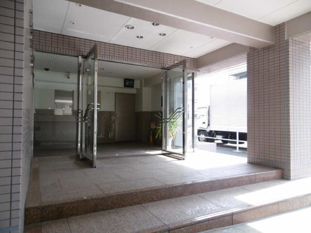 共用エントランス