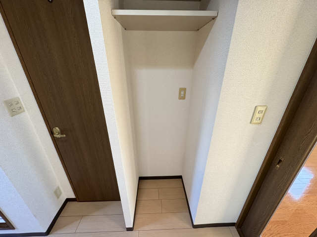 冷蔵庫置き場